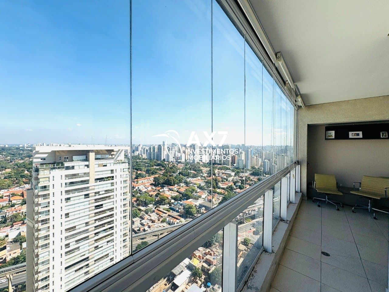 Imagem da propriedade AX11011 18