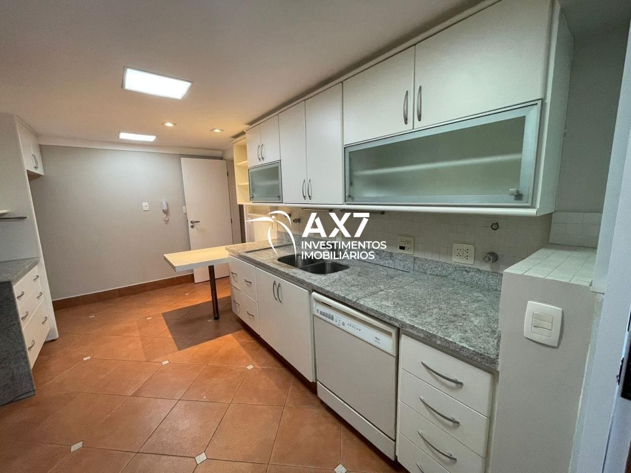 Imagem da propriedade AX9908 32